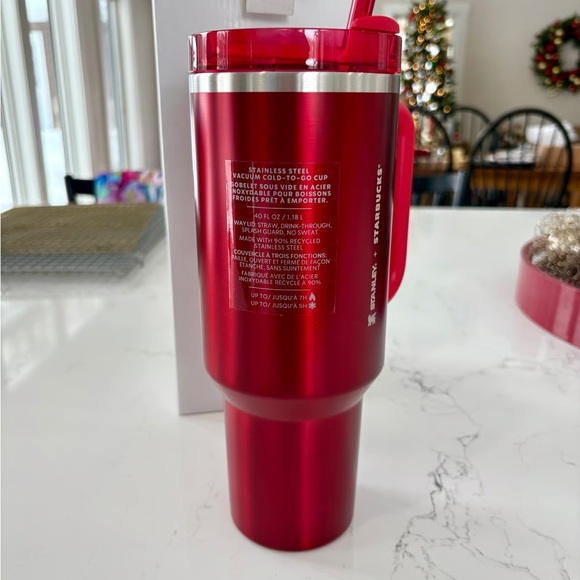 Starbucks x Stanley red shiny Red Travel Mug target red holiday flowstate 40oz - Picture 2 of 3